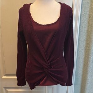 White House Black Market Burgundy Twist Front Knit Top size XS